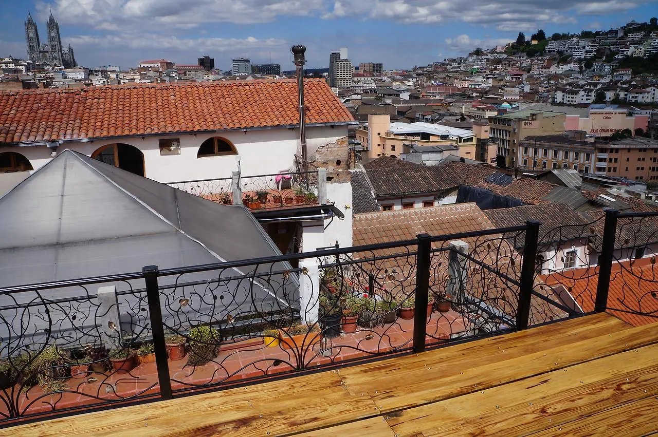Hostal Quito Cultural אכסניה